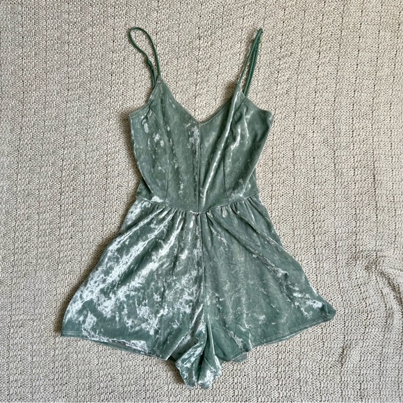SNAP Mint Velvet Fit and Flare Strappy Romper | S | Woman - Picture 2 of 6